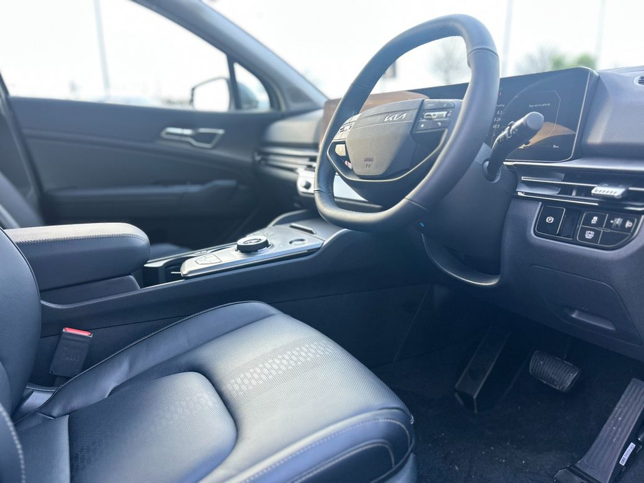 2026 Kia Sportage - image 2