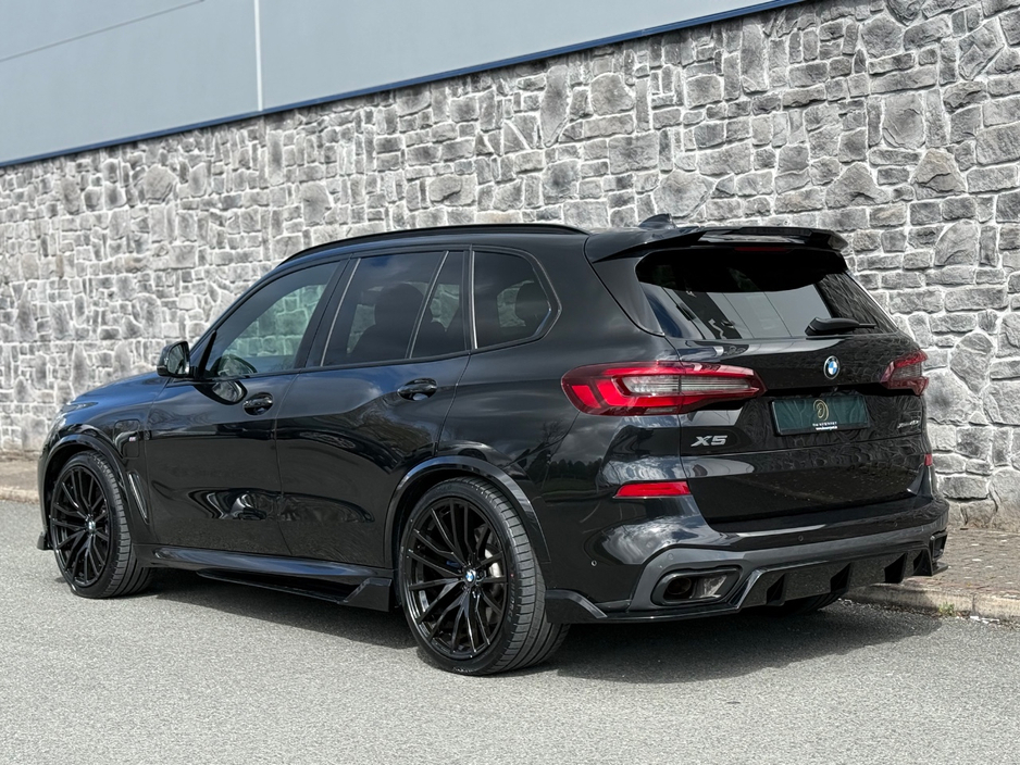 2021 BMW X5 - image 12
