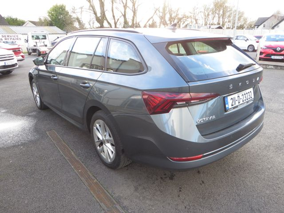 2021 Skoda Octavia AMB 2.0tdi 115HP 4DR €22,950