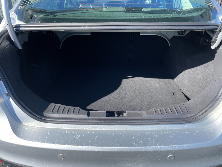 2017 Ford Focus - image 6