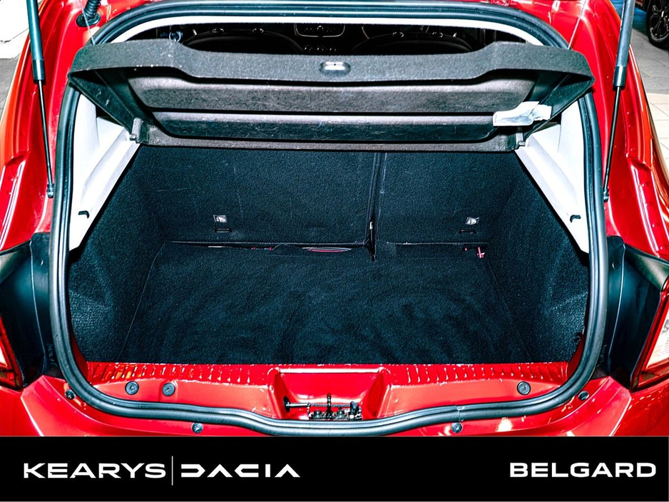 2015 Dacia Sandero - image 8