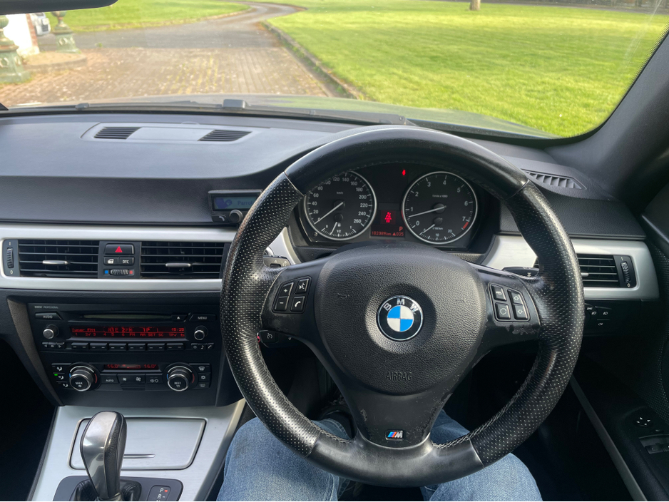 2007 BMW 3 Series - image 10