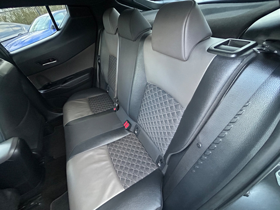 2023 Toyota C-HR 1.8 HYBRID SOL €24,850