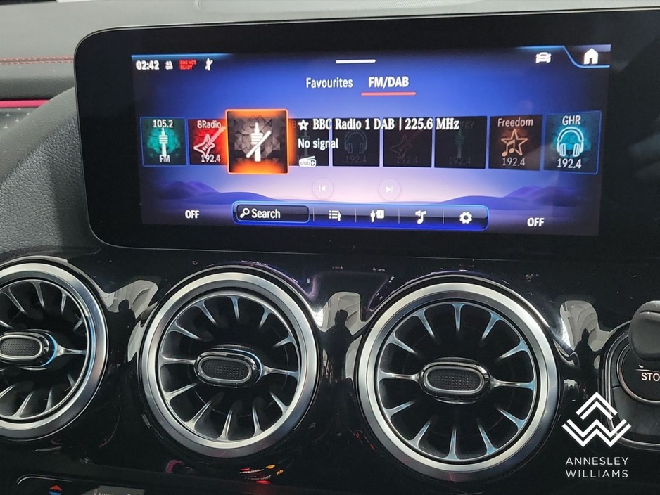 2025 Mercedes-Benz EQA - image 17