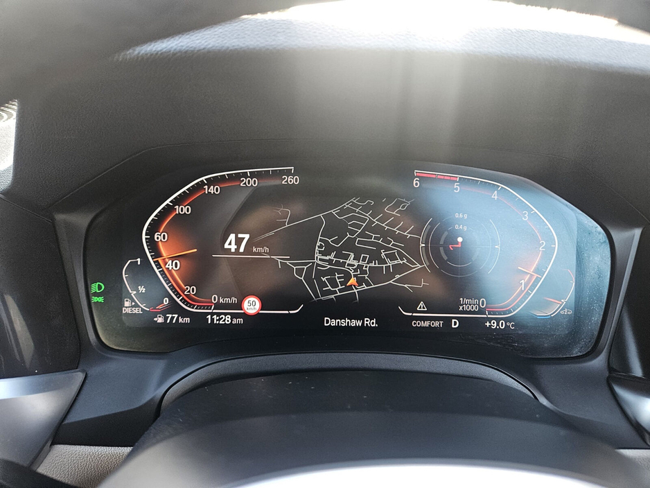 2019 BMW 3 Series - image 22