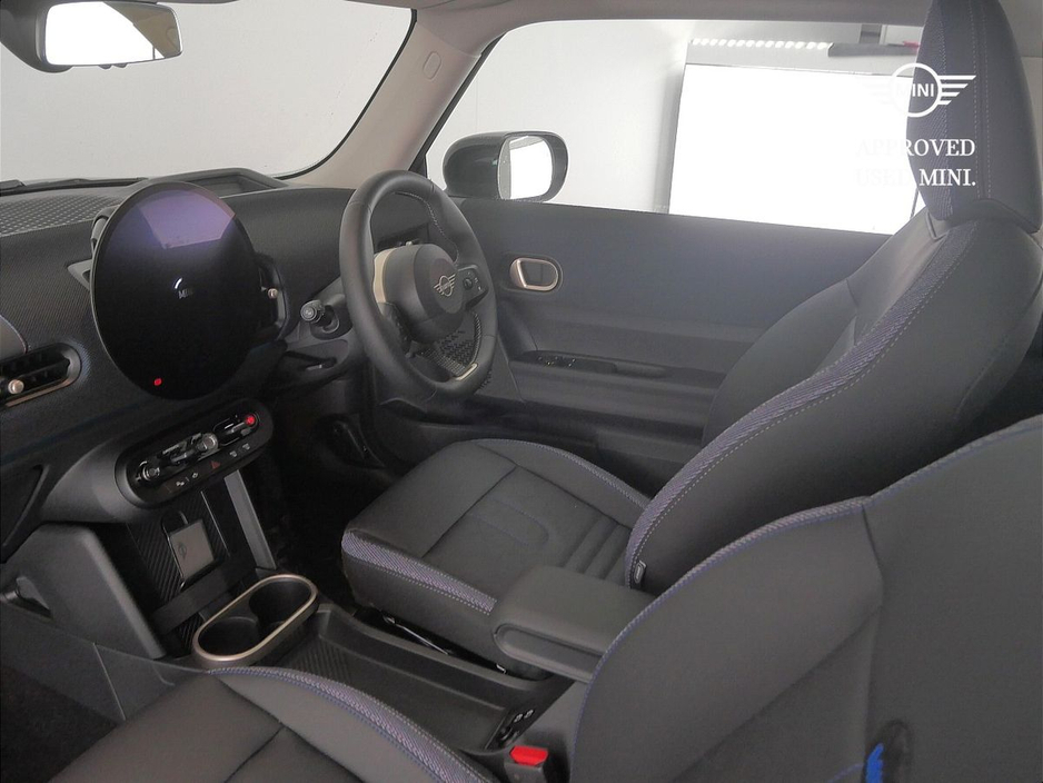 2025 MINI Hatch Cooper C 3 Door €39,900