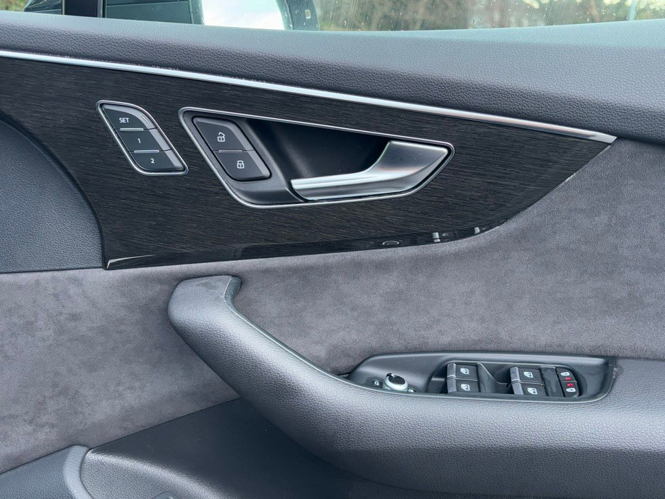 2022 Audi Q7 55 TFSIe S-LINE PHEV FACTORY ELECTRIC TOW BAR €59,995