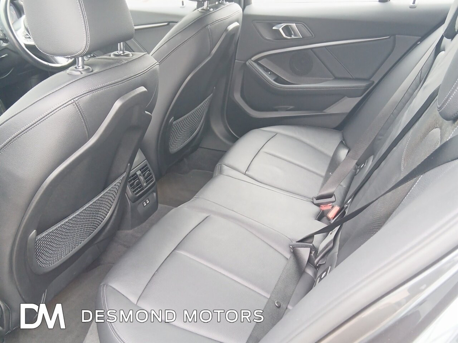 2021 BMW 1 Series - image 3