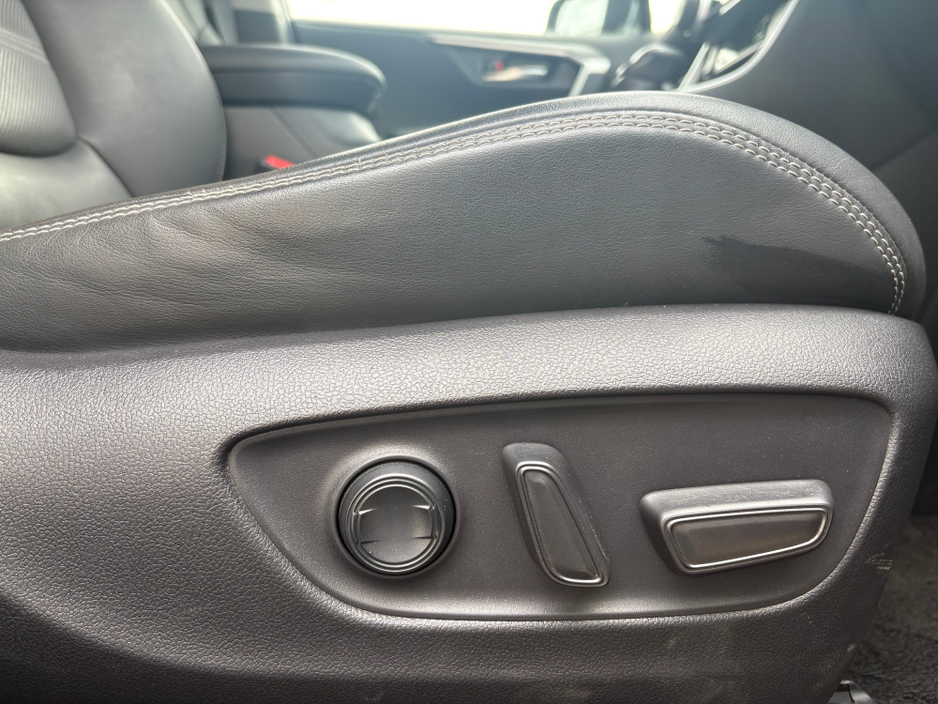 2022 Toyota Rav4 - image 16