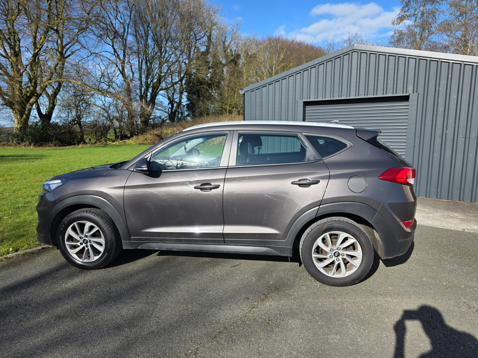 2017 Hyundai Tucson - image 7