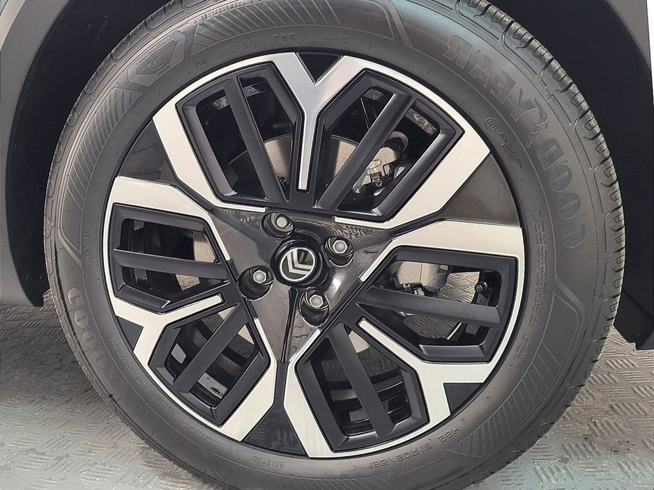 2026 Citroen C4 Plus Hybrid From €94 Per Week €31,975