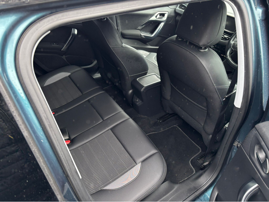 2016 Peugeot 2008 Peugeot 2008 1.2,auto petrol, €12,500