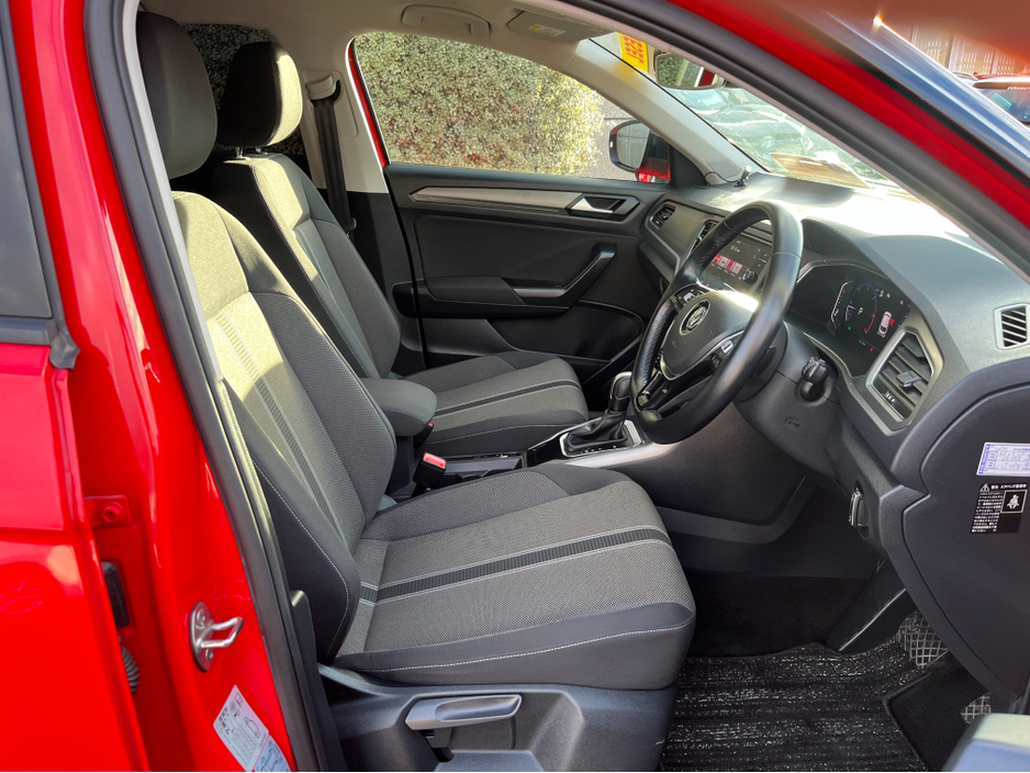 2021 Volkswagen T-Roc STYLE AUTOMATIC 2.0 DIESEL //LOW MILES//KEYLESS ENTRY//REVERSE CAMERA//ADAPTIVE CRUISE CONTROL//BLIND SPOT WARNING// €25,950