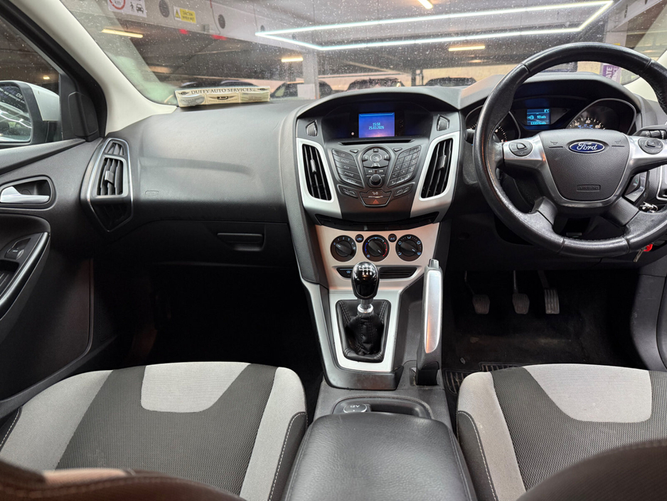 2012 Ford Focus - image 9