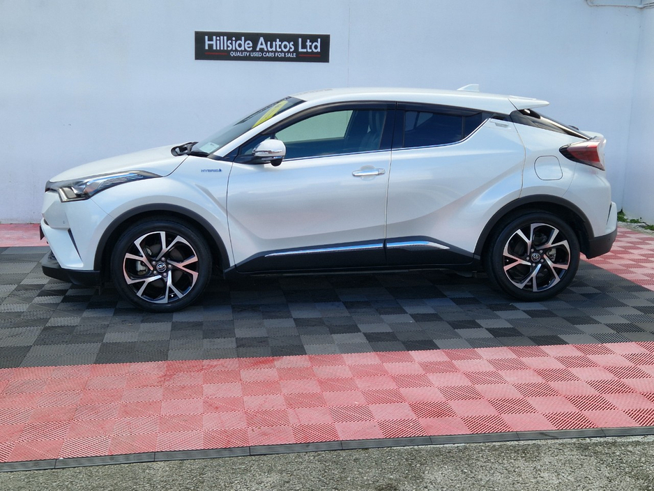 2018 Toyota C-HR - image 6