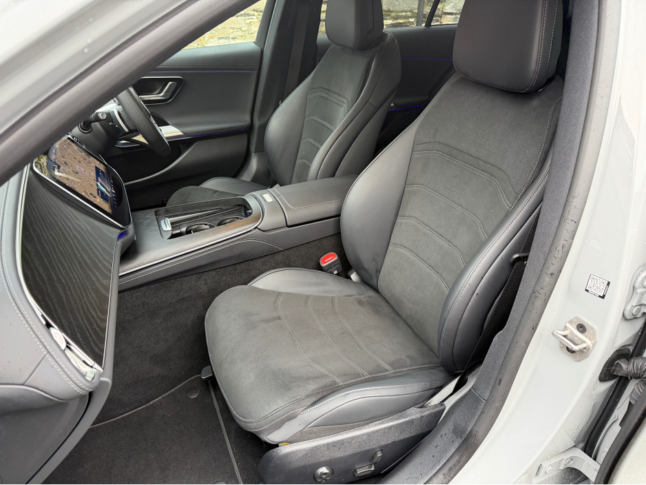 2024 Mercedes-Benz E Class STUNNING LOOKING URBAN EDITION HYBRID PHEV//STUNNING IN ALPINE GREY//VERY LOW MILEAGE//SIMI AND AA DEALER €68,950