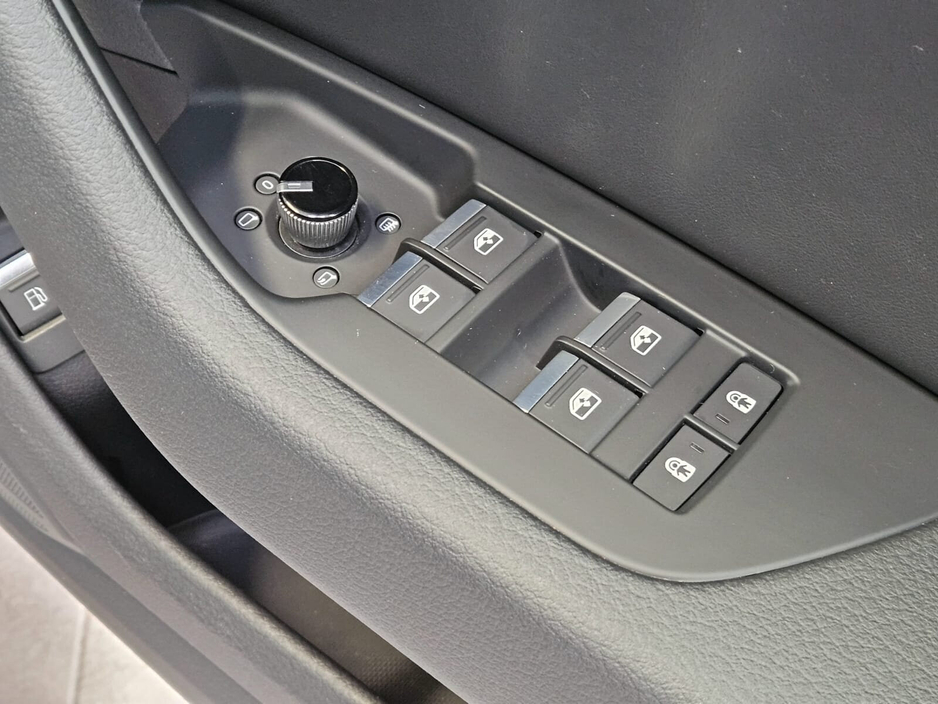 2021 Audi A6 - image 9