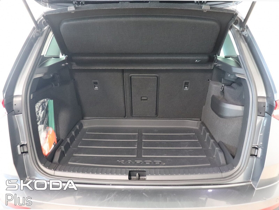 2023 Skoda Karoq - image 10
