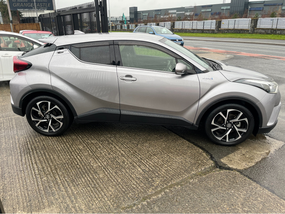 2019 Toyota C-HR 1.8 HYBRID AUTO LOW KM HIGH SPEC €20,950