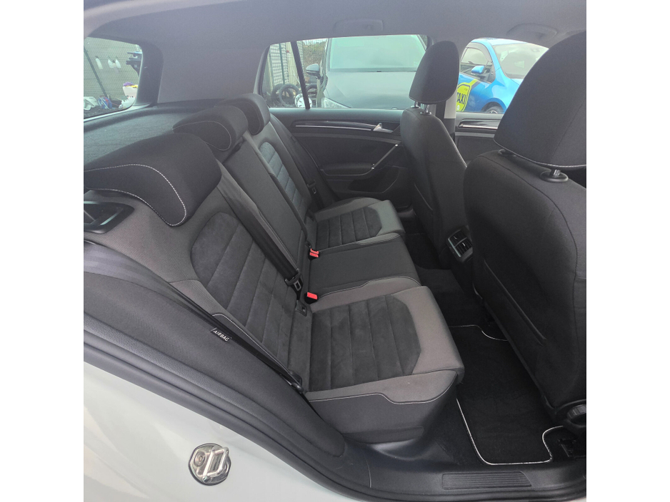 2017 Volkswagen Golf 1.4 TSI 3DR 150HP Highline €16,950