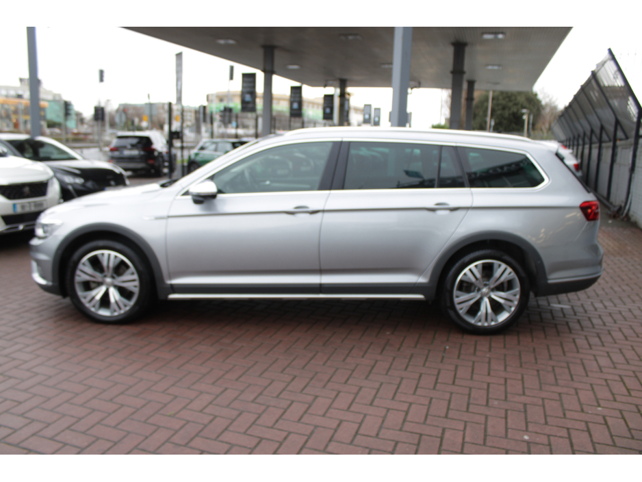 2020 Volkswagen Passat 2.0TDI 150BHP ALLTRACK EDITION 5DR ESTATE AUTOMATIC // STUNNING CAR WITH ONLY 70, 000 KMS // BUY WITH CONFIDENCE AA AND SIMI APPROVED DEALER 2025 // FINANCE ARRANGED // ALL TRADE INS WELCOME // €29,950