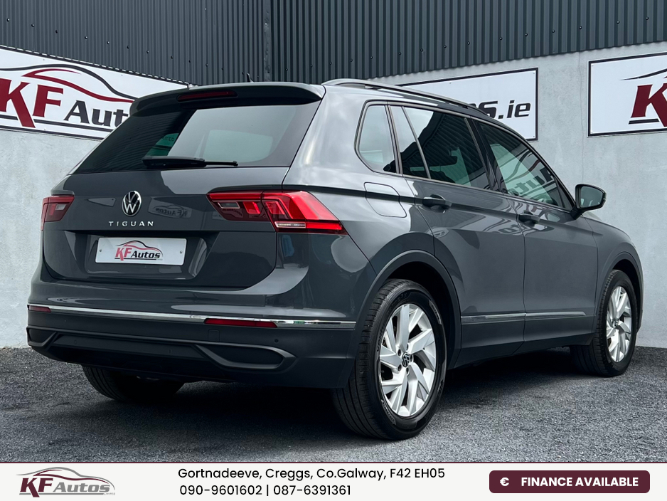 2022 Volkswagen Tiguan Life 2.0TDI 150bhp 6 Speed Manual 5dr - 221 Reg €30,995