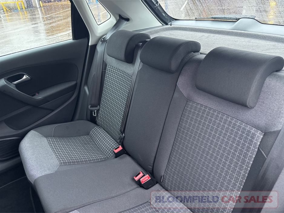 2017 Volkswagen Polo 1.2 , AUTO // EXTREMELY LOW MILEAGE €13,950