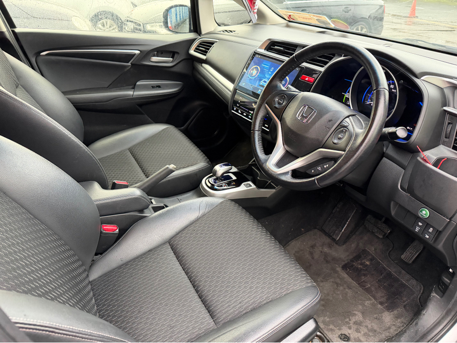 2015 Honda Fit DAA-GP6 5DR AUTO €7,990