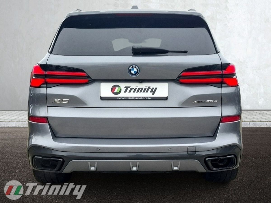 2023 BMW X5 - image 19