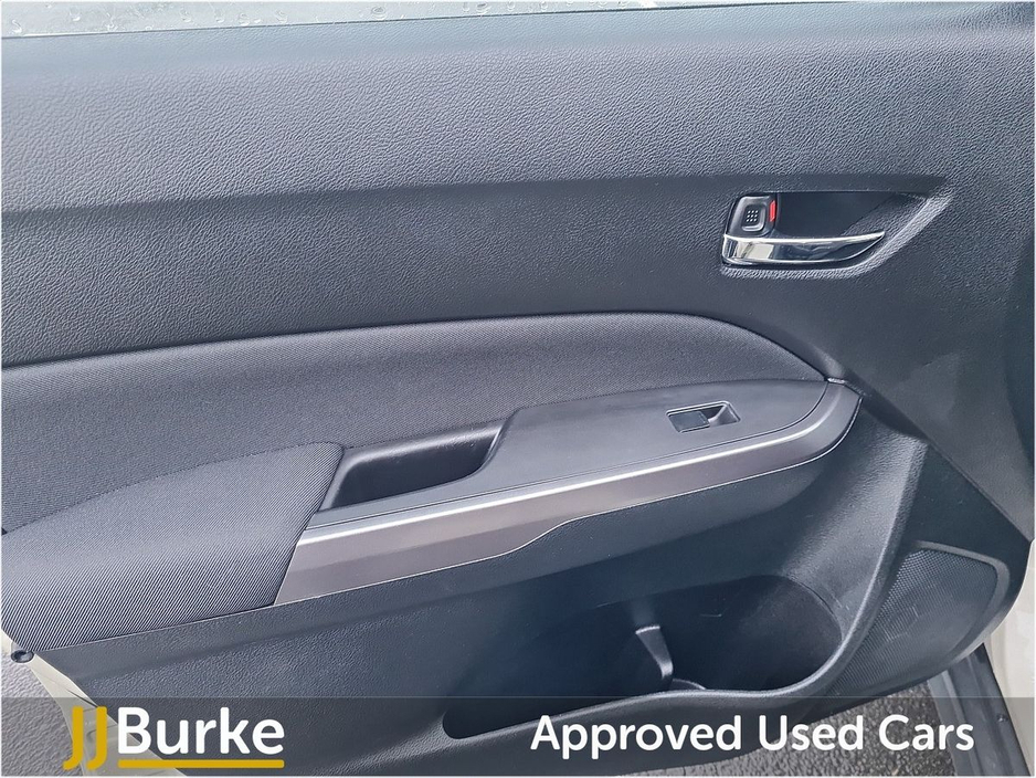 2023 Suzuki Vitara - image 15