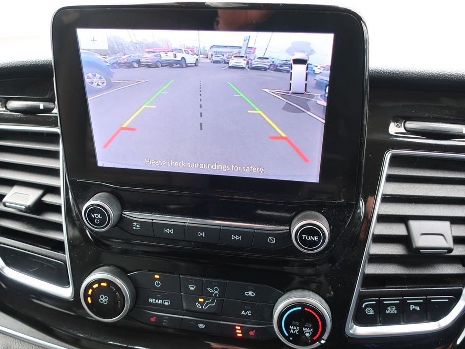 2023 Ford Tourneo - image 20