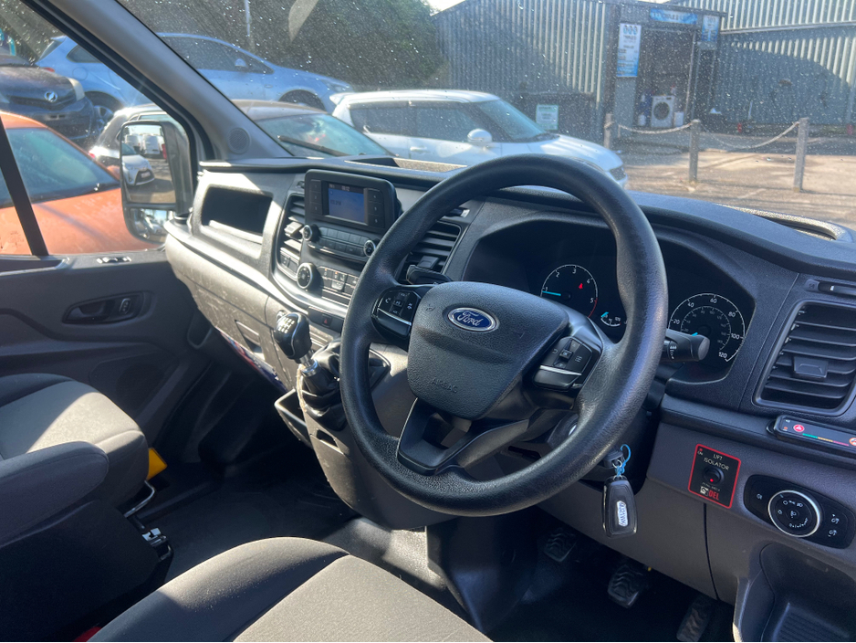 2021 Ford Transit - image 5