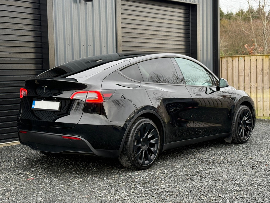 2023 Tesla Model Y - image 4