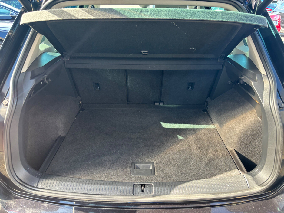 2020 Volkswagen Tiguan - image 28