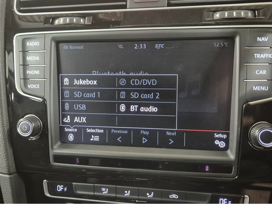 2016 Volkswagen Golf **HIGHLINE**ONLY 82000KMS**ALCANTARA SEATS**17" ALLOYS DIAMOND CUT**LANES ASSIST**KEYLESS ENTRY AND START**ADAPTIVE CRUISE CONTROL**DUAL ZONE CLIMATE CONTROL**REVERSE CAMERA**BLUETOOTH STREAMING €15,499