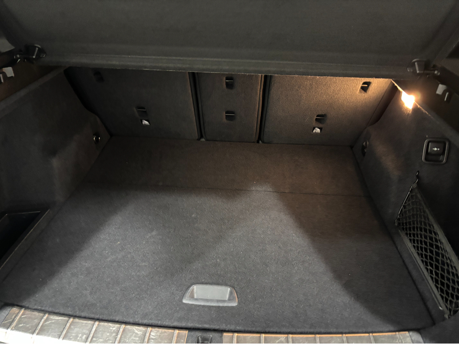 2018 BMW X1 - image 18