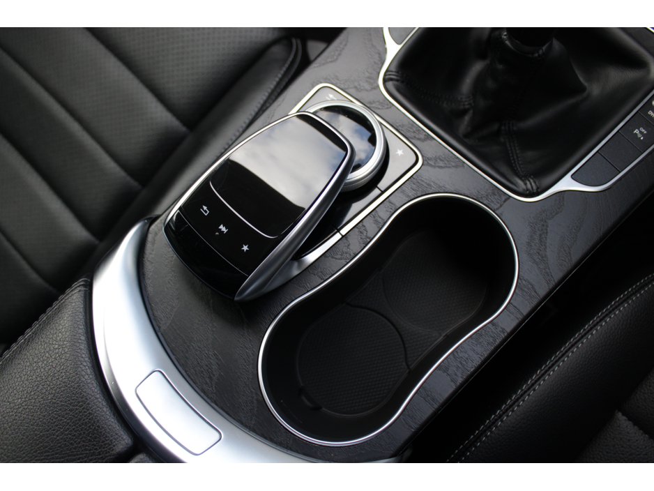 2018 Mercedes-Benz C Class - image 21