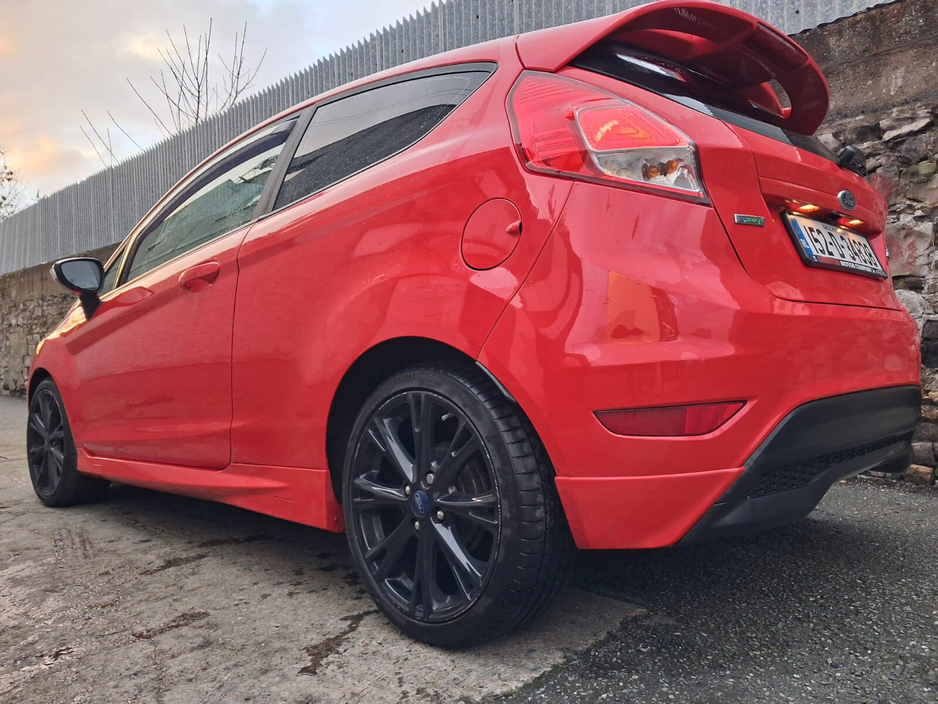 2015 Ford Fiesta 1.0 EcoBoost 65PS S/S Zetec €6,499