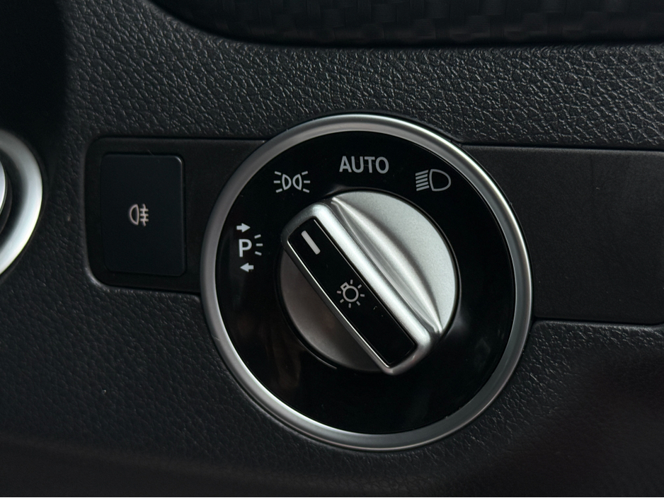 2015 Mercedes-Benz A Class A180 AMG LINE NIGHT PACK AMG INTERIOR HALF LEATHER SEATS / HI SPEC / SYSTEM LOW ROAD TAX BAND / SIMI DEALER €15,950