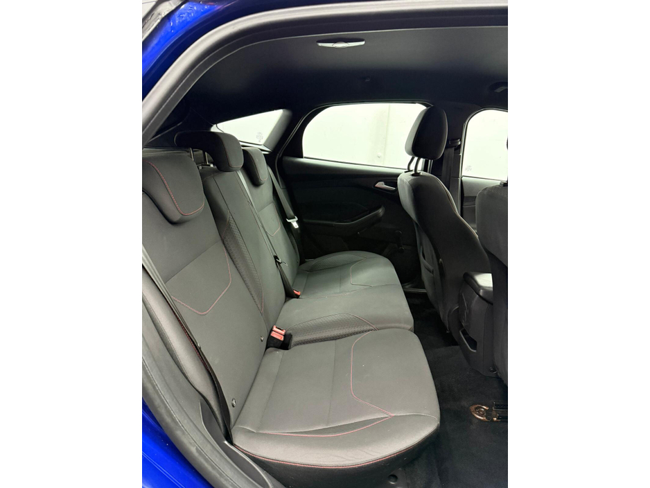 2017 Ford Focus 1.5 TDCi 120PS ST-Line Powershift €10,950