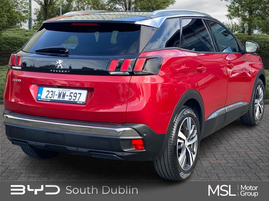 2023 Peugeot 3008 - image 3