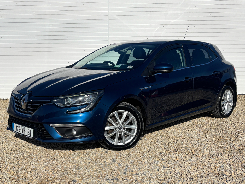 2017 Renault Megane - image 11