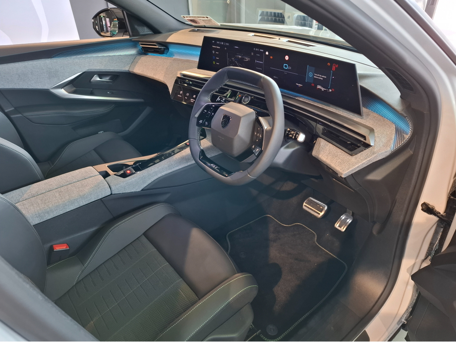 2026 Peugeot 5008 - image 26