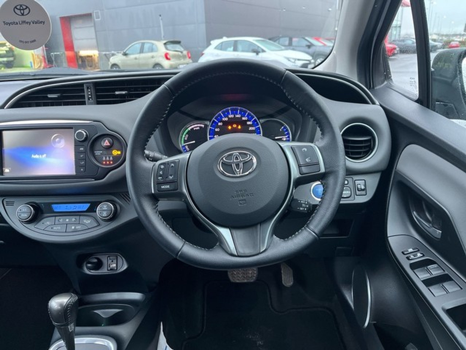 2016 Toyota Yaris HYBRID LUXURY MC 4DR AUTO €14,950