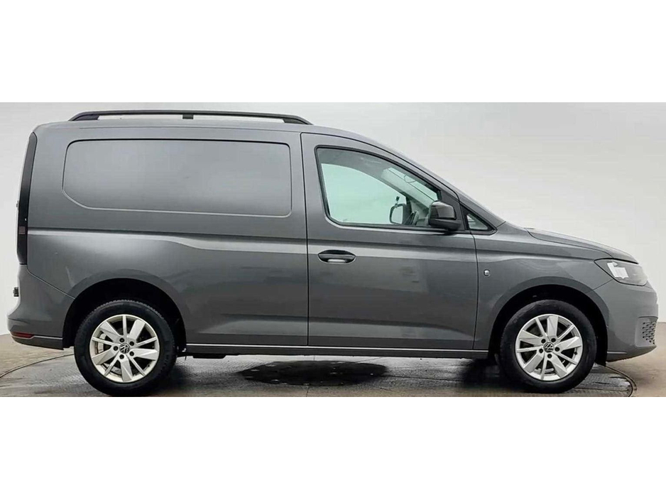 2023 Volkswagen Caddy - image 3