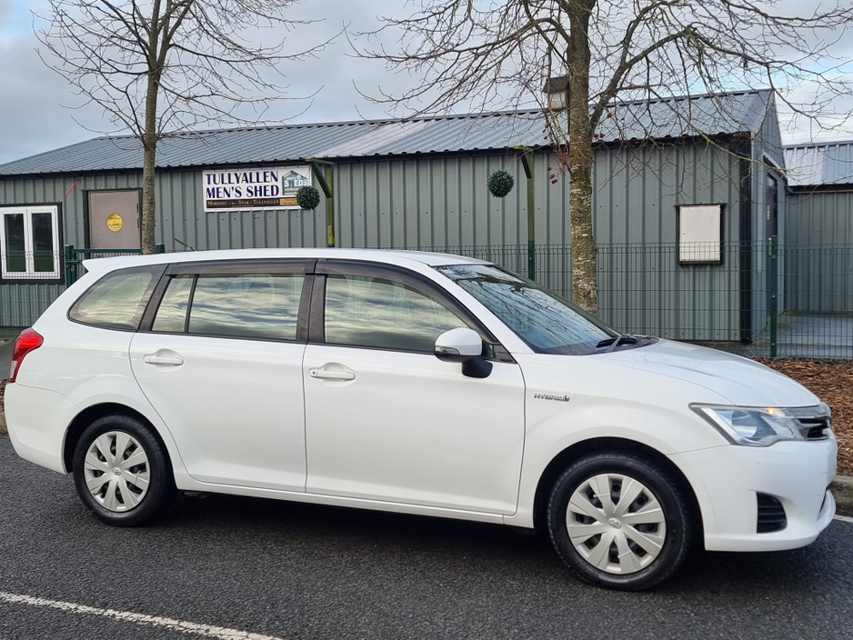 2015 Toyota Corolla 2015 TOYOTA COROLLA FIELDER HYBRID AUTO €8,990 €8,990