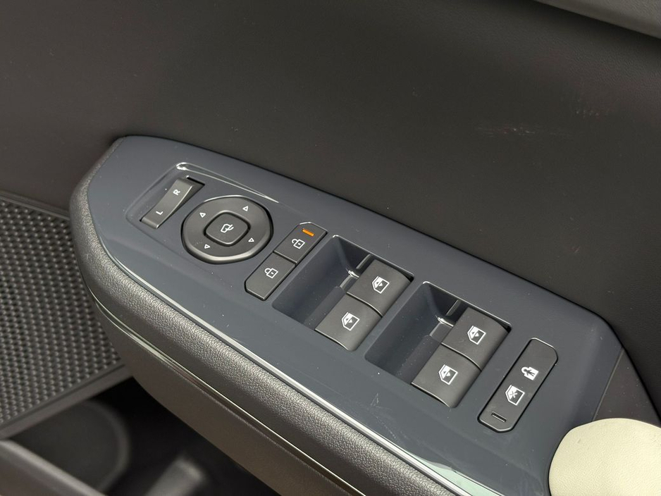 2026 Kia EV5 - image 30