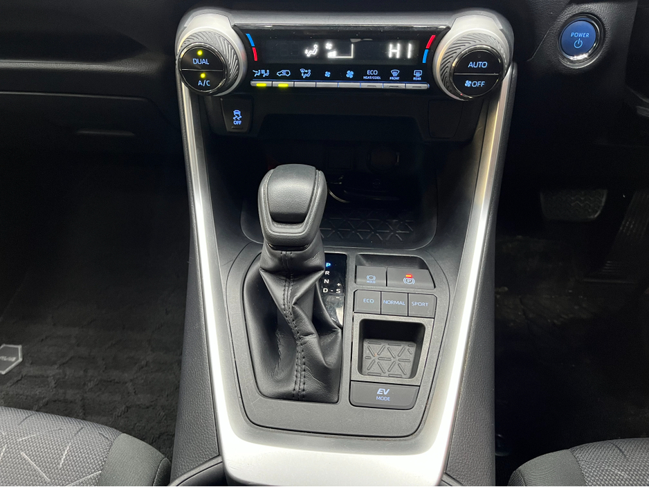 2020 Toyota Rav4 €30950! 2020 TOYOTA RAV4 HYBRID X 2.5 AUTOMATIC / CRUISE CONTROL / REVERSE CAMERA €30,950