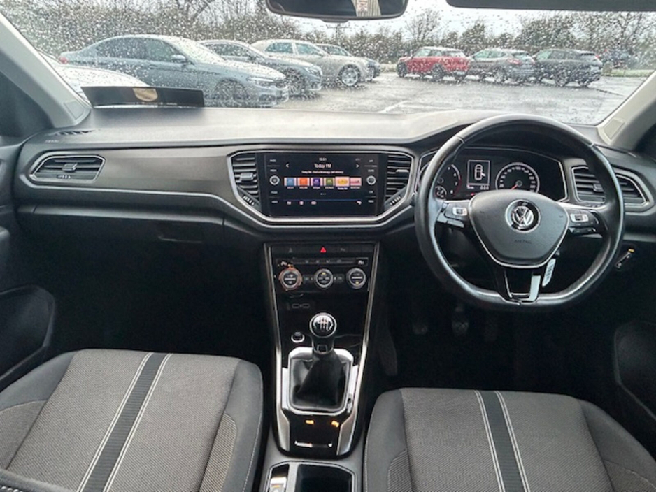 2019 Volkswagen T-Roc 1.0 TSI 115bhp Design €18,495