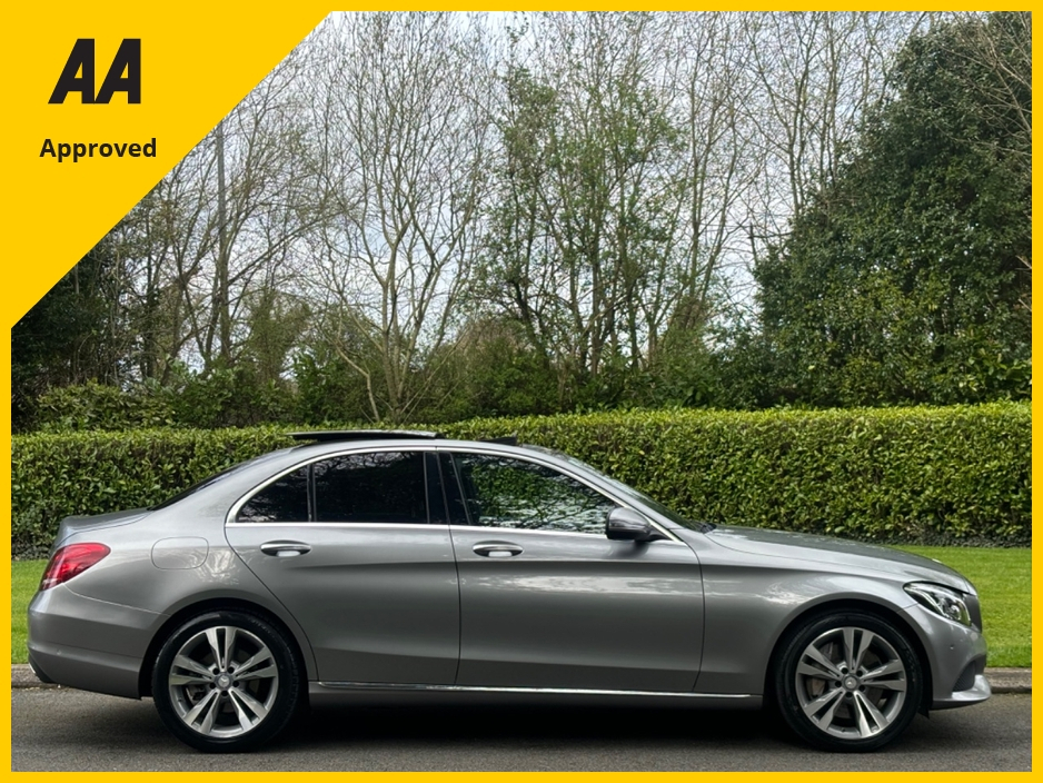 2016 Mercedes-Benz C Class - image 3